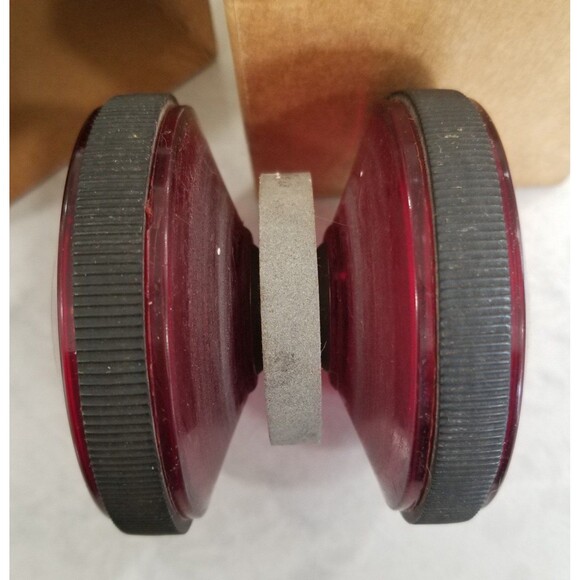 Vintage Robo Knife Sharpener red lucite, patented under U.S. Patent 2,469,797 - Picture 2 of 6